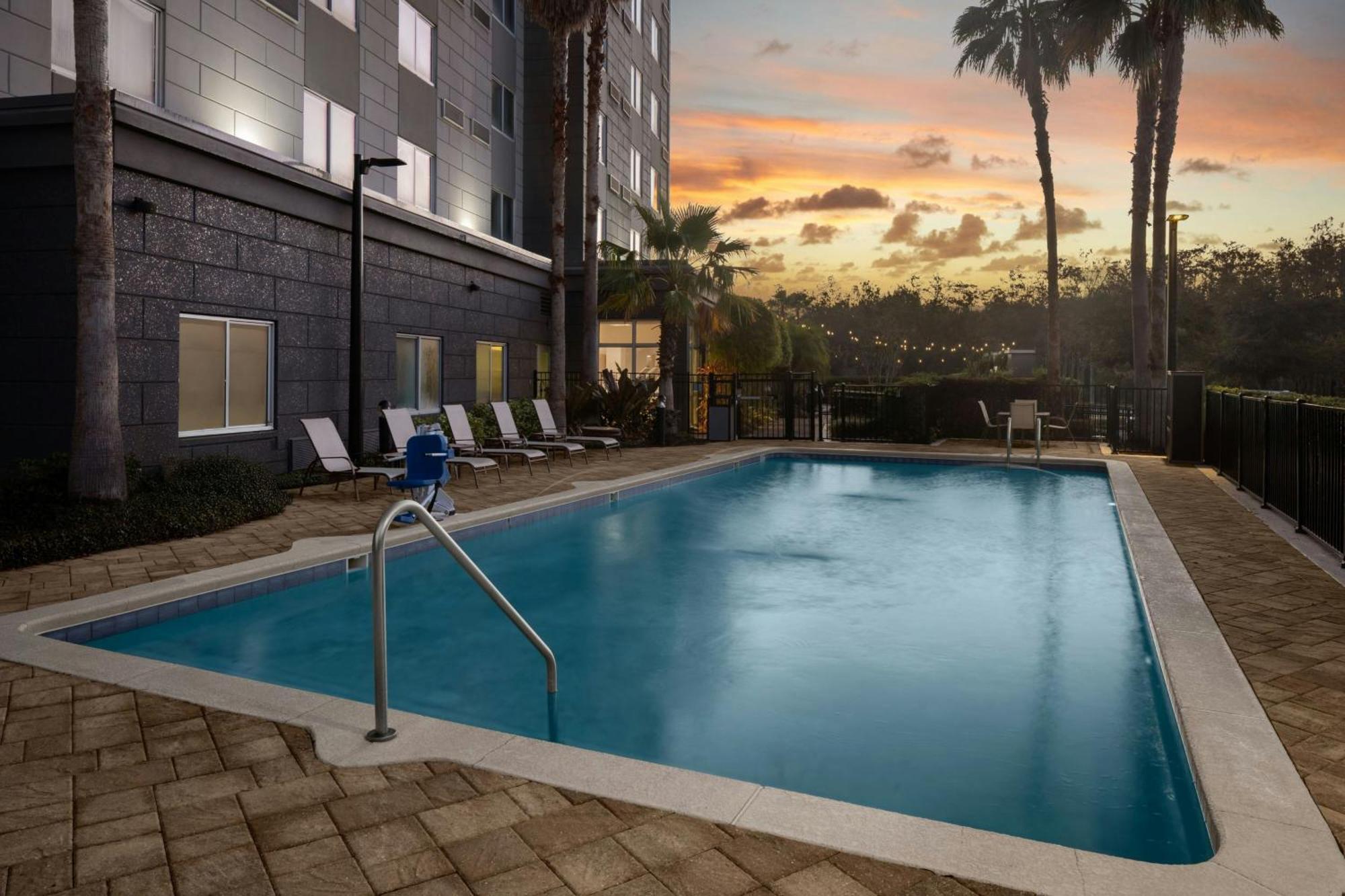 Courtyard By Marriott Orlando South/Grande Lakes Area Williamsburg Εξωτερικό φωτογραφία